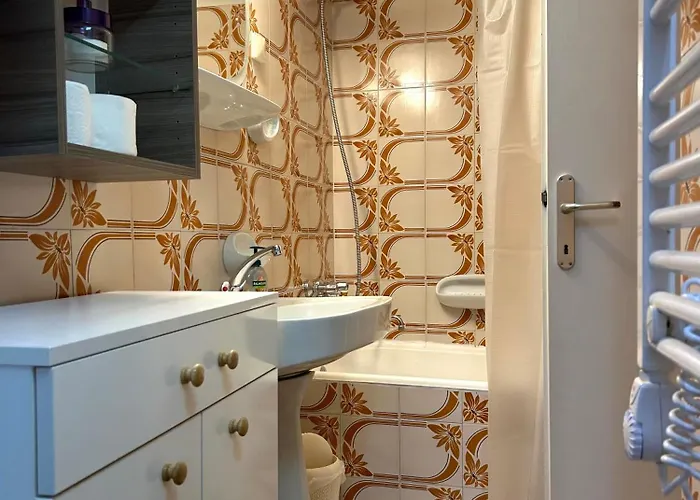 Divina * Ντουμπρόβνικ